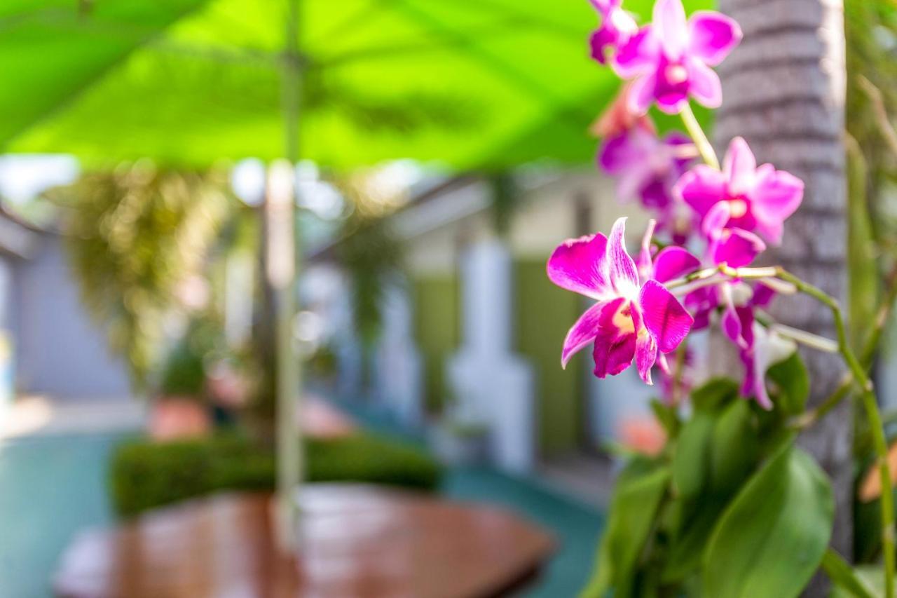 Oyo 450 Rawai Studios Resort Luaran gambar